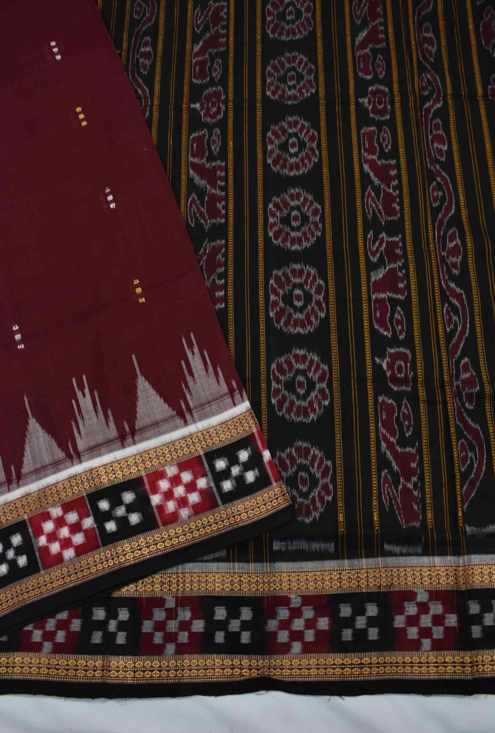 Maroon Colour Sambalpuri Handloom Cotton Saree - Image 4