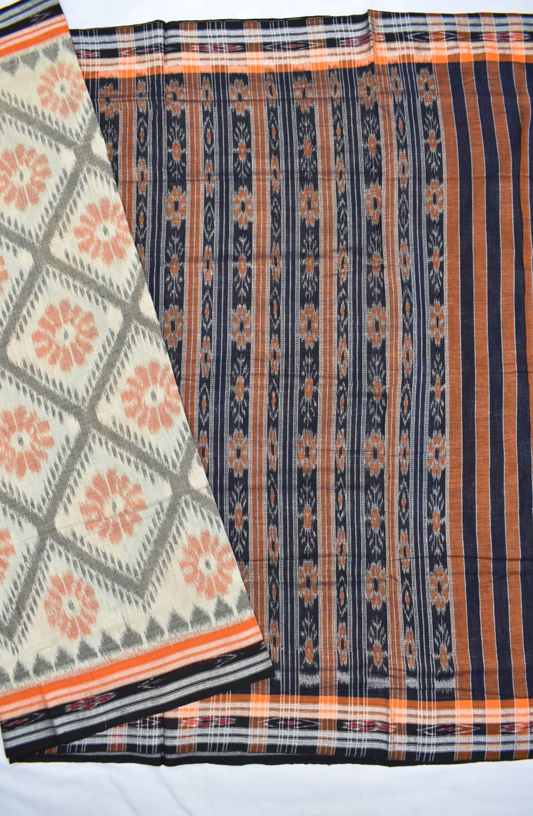Cream Colour Sambalpuri Handloom Cotton Saree - Image 5