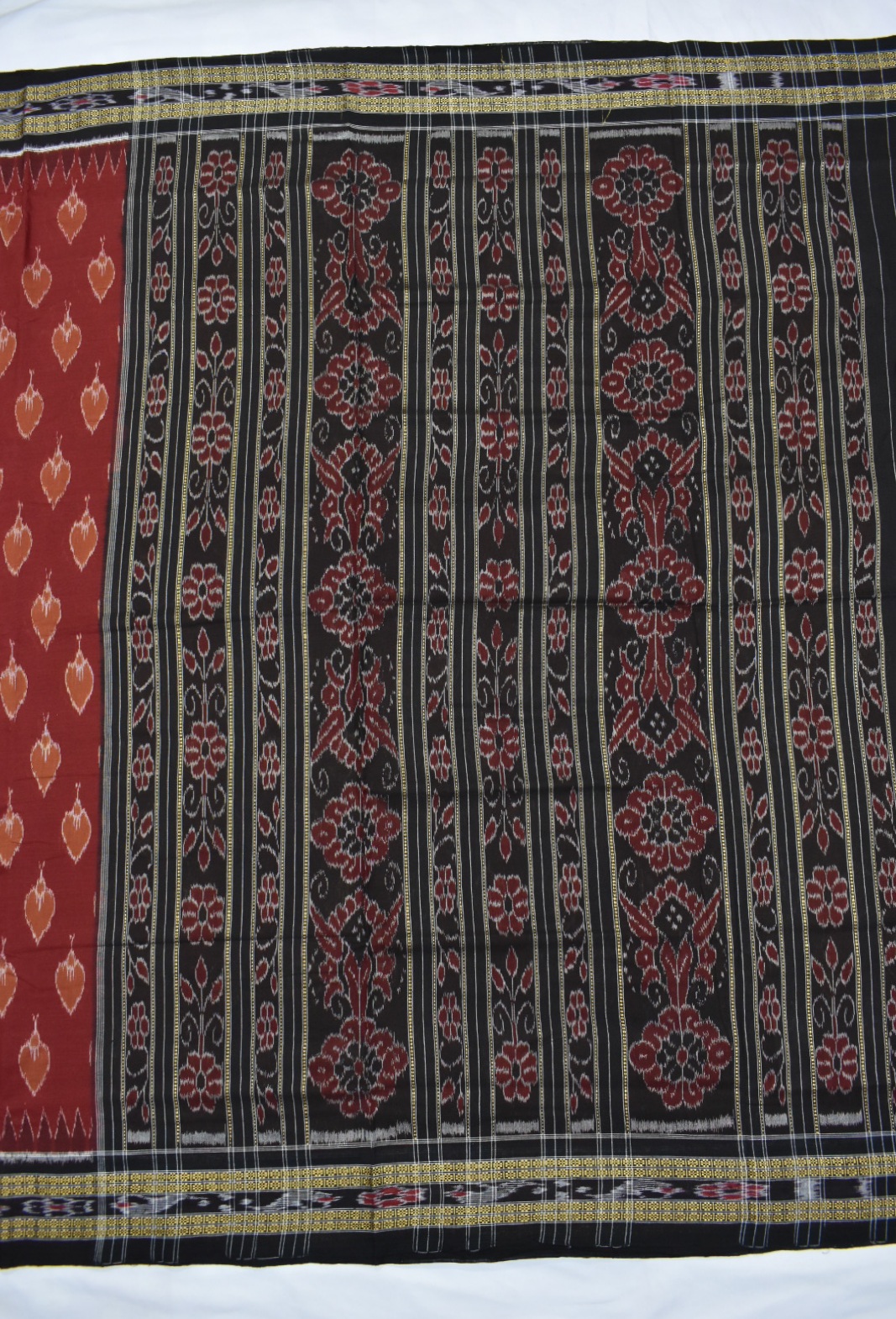 Maroon Colour Sambalpuri Handloom Cotton Saree - Image 4