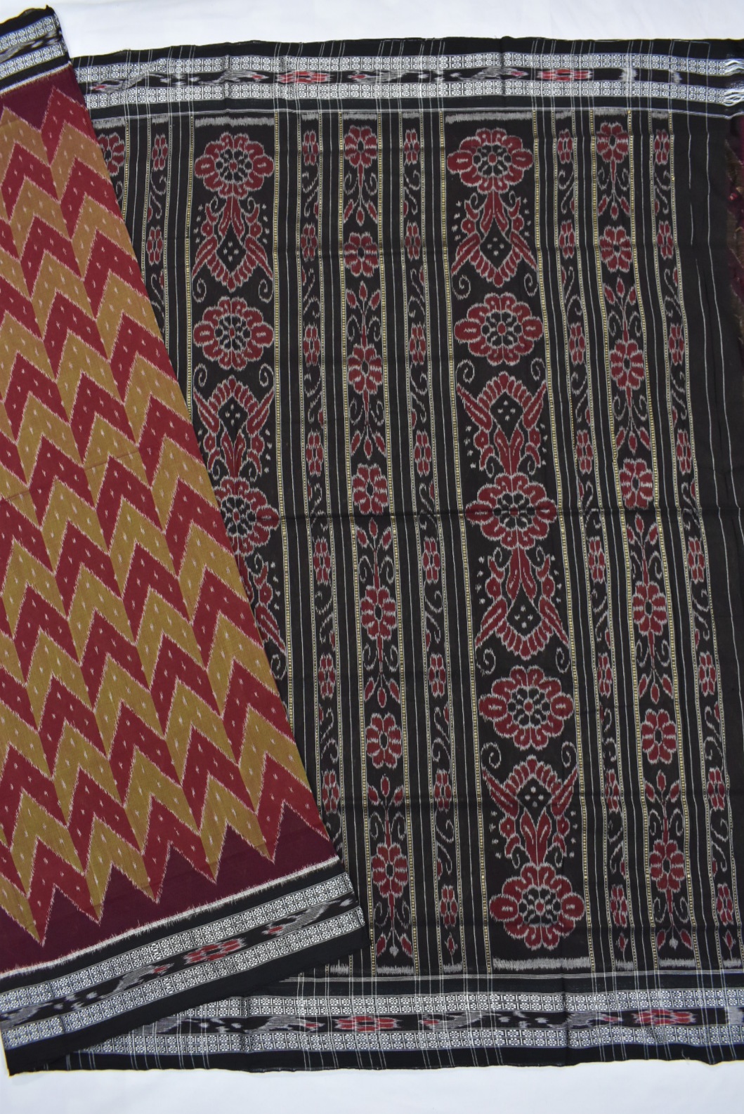 Maroon Colour Sambalpuri Handloom Cotton Saree - Image 2