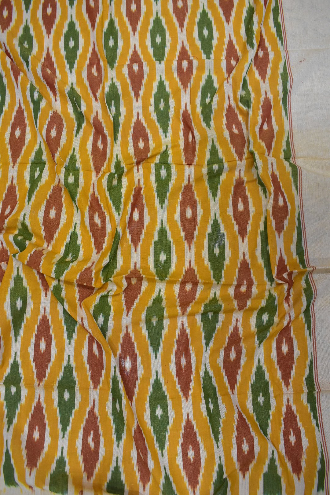 Yellow-Greeen Colour Pochampally Single Cotton Bedsheets - Image 3