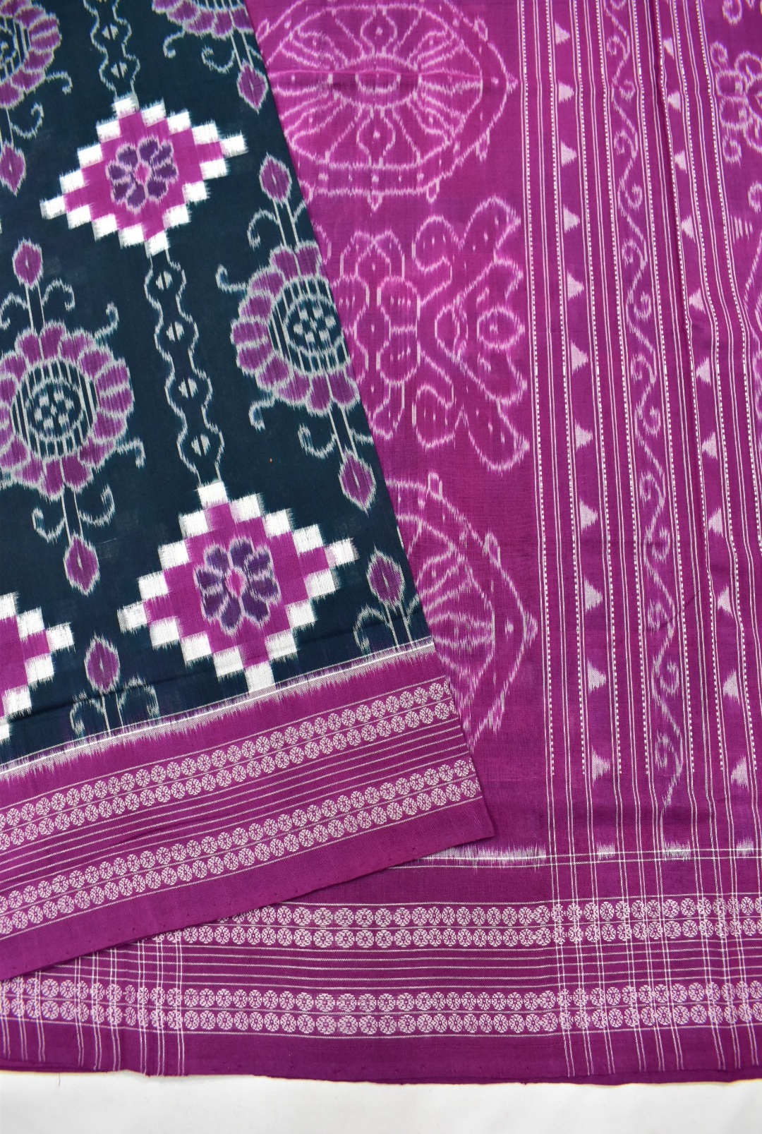 Bottle Colour Pasapali Design Sambalpuri Handloom Cotton Saree - Image 3