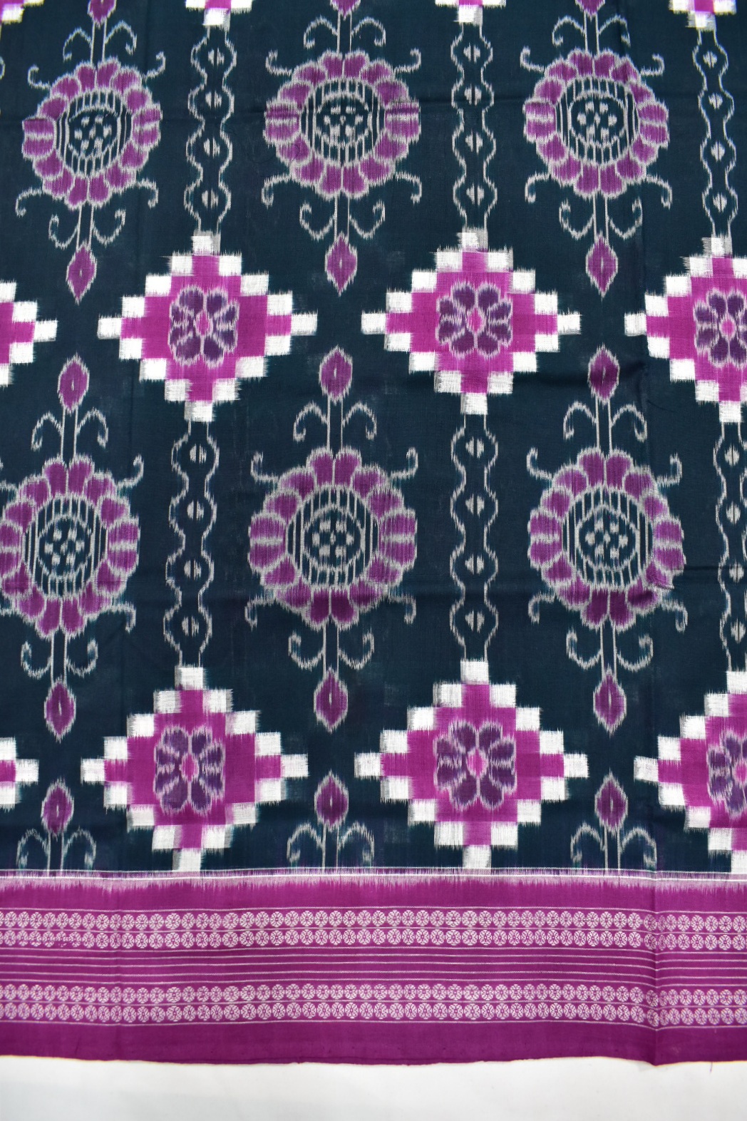 Bottle Colour Pasapali Design Sambalpuri Handloom Cotton Saree - Image 4