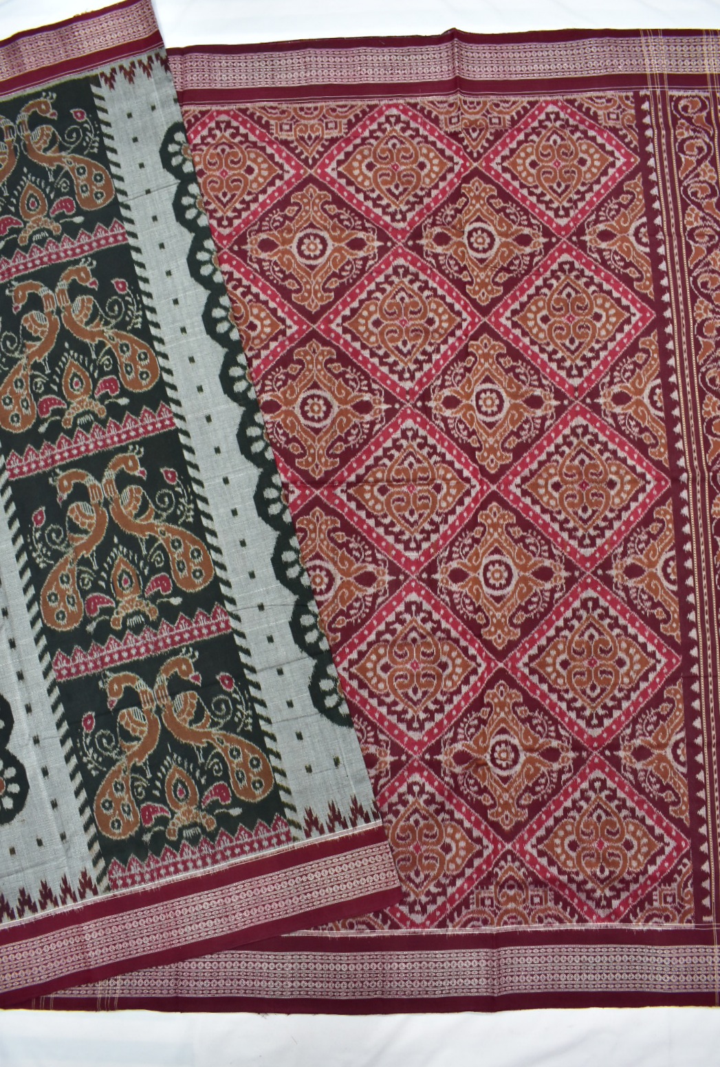 Liteteal Colour Sambalpuri Handloom Cotton Bandha Saree - Image 5