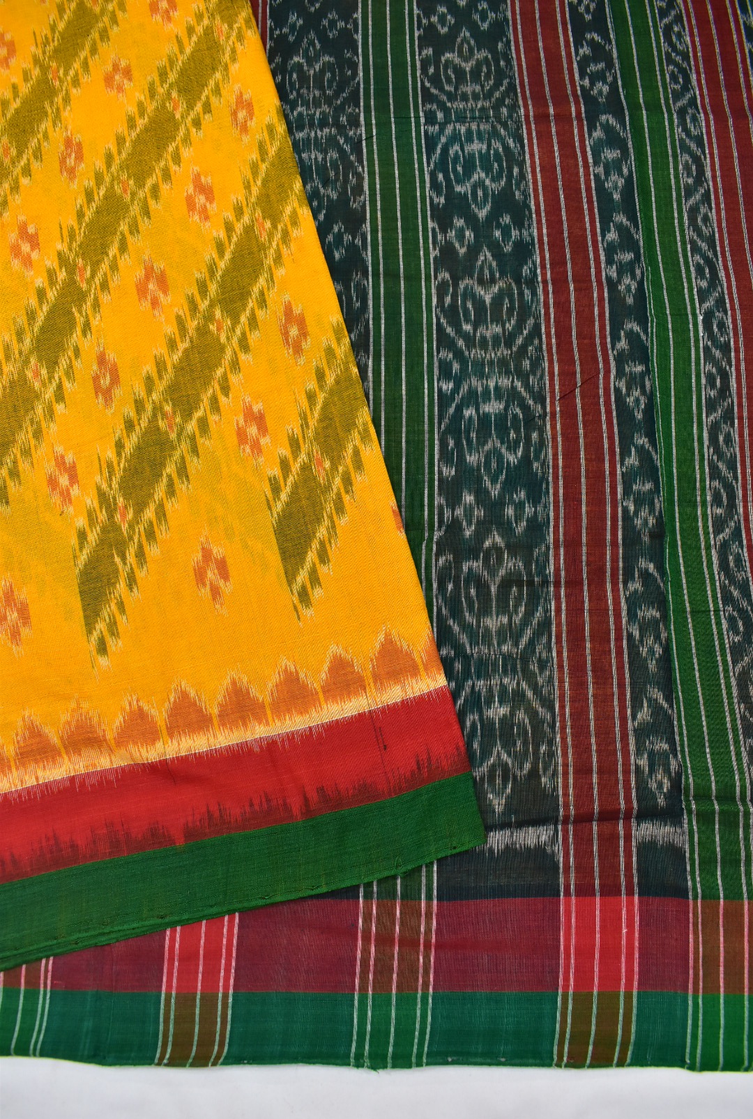 yellowColour Sambalpuri Handloom Cotton Saree - Image 3