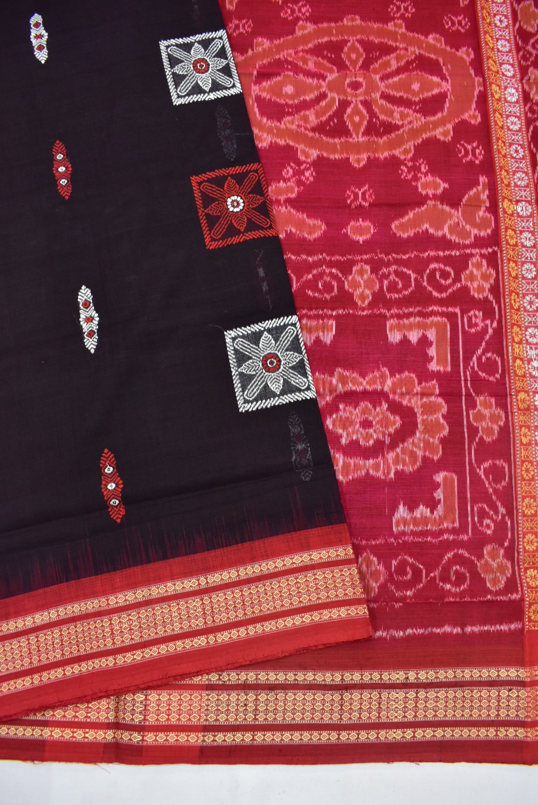 Dark Coffe Colour Sambalpuri Handloom Cotton Bomkai Saree - Image 3