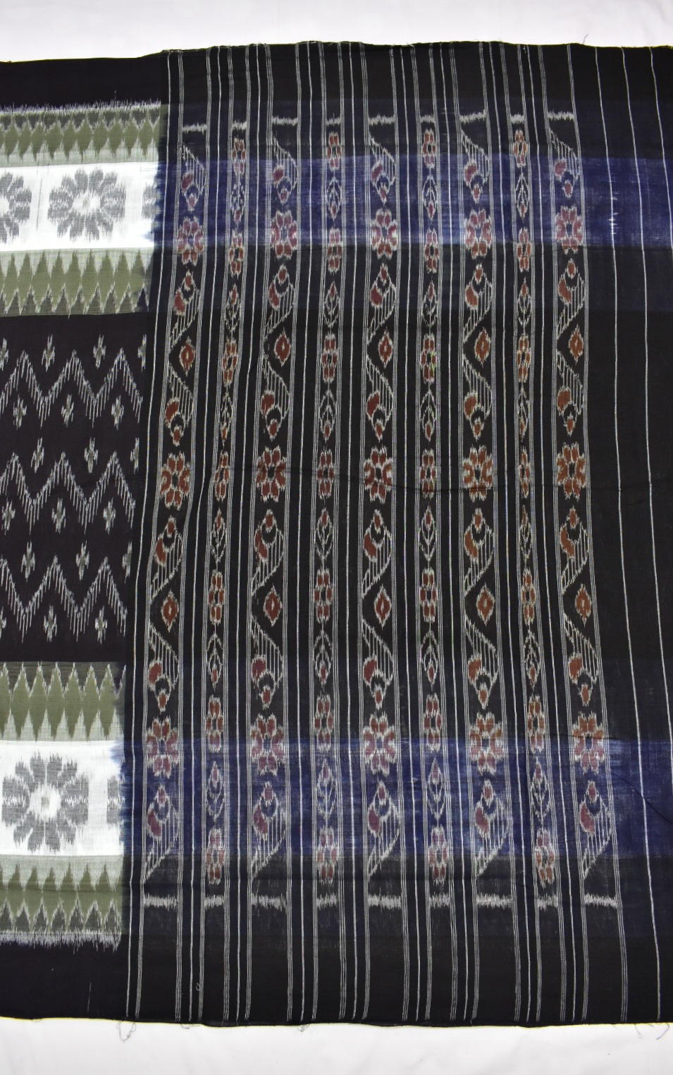 Black Colour Sambalpuri Handloom Cotton Saree - Image 2