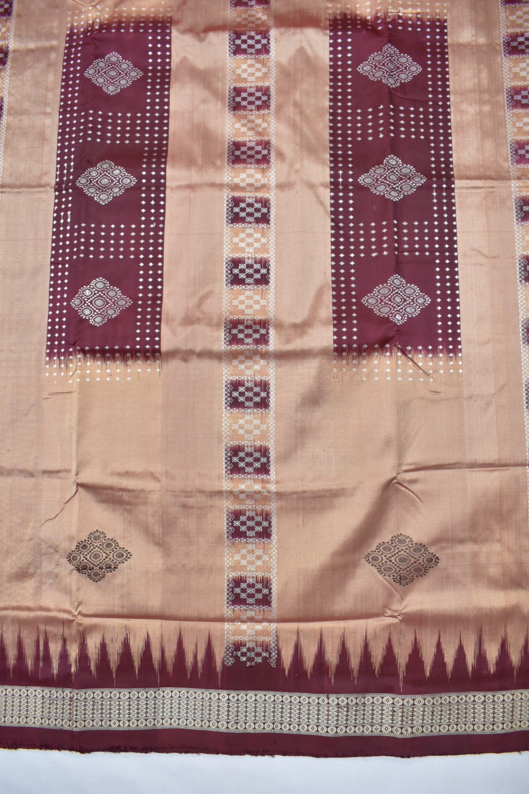 Sand Colour Sambalpuri Handloom Silk Bandha Saree - Image 4