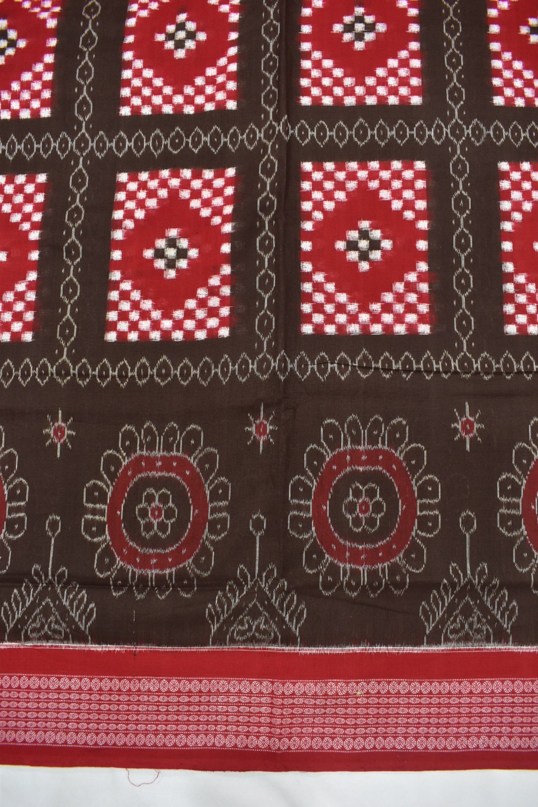 DeepBrown Colour Sambalpuri Handloom Bandha Saree - Image 4