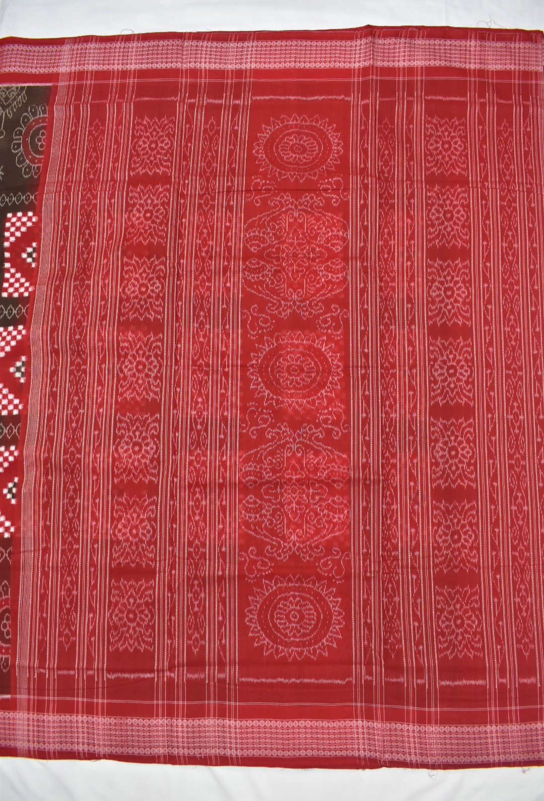 DeepBrown Colour Sambalpuri Handloom Bandha Saree - Image 2