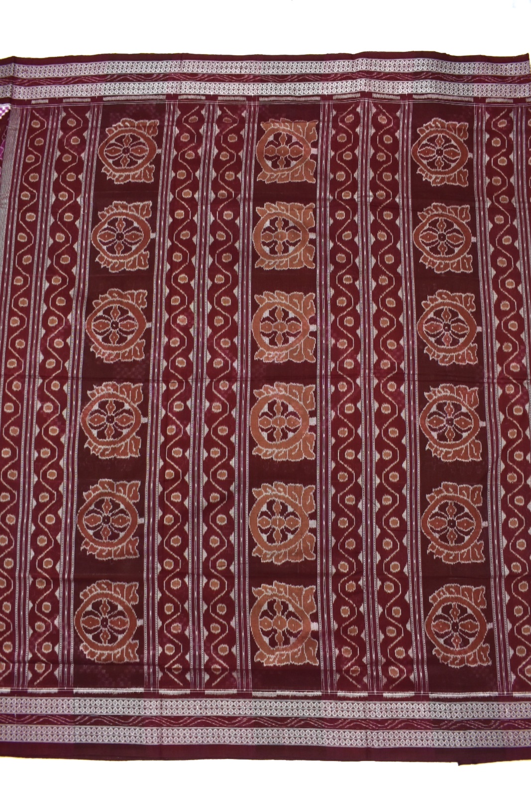 Sumati-Maroon Colour Pasapali Design Sambalpuri Handloom Cotton Bandha Saree - Image 2