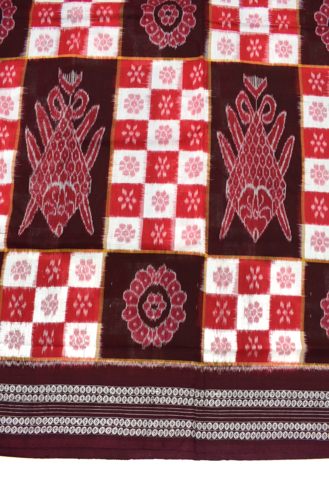 Red-Black Colour Pasapali Design Sambalpuri Handloom Cotton Bandha Saree - Image 4