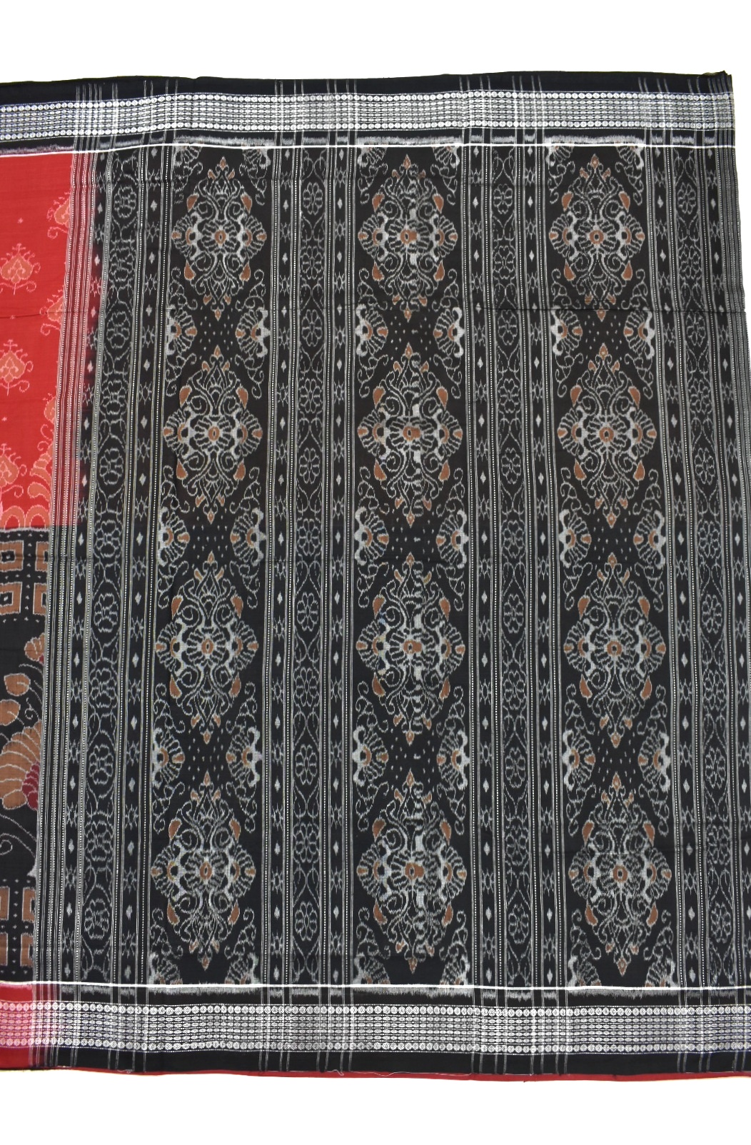 Red-black Colour Sambalpuri Handloom Cotton Bandha Saree - Image 2