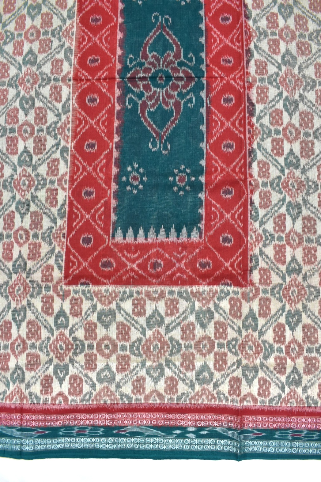 Red-Cream Combination Sambalpuri Handloom Cotton Bandha Saree - Image 4