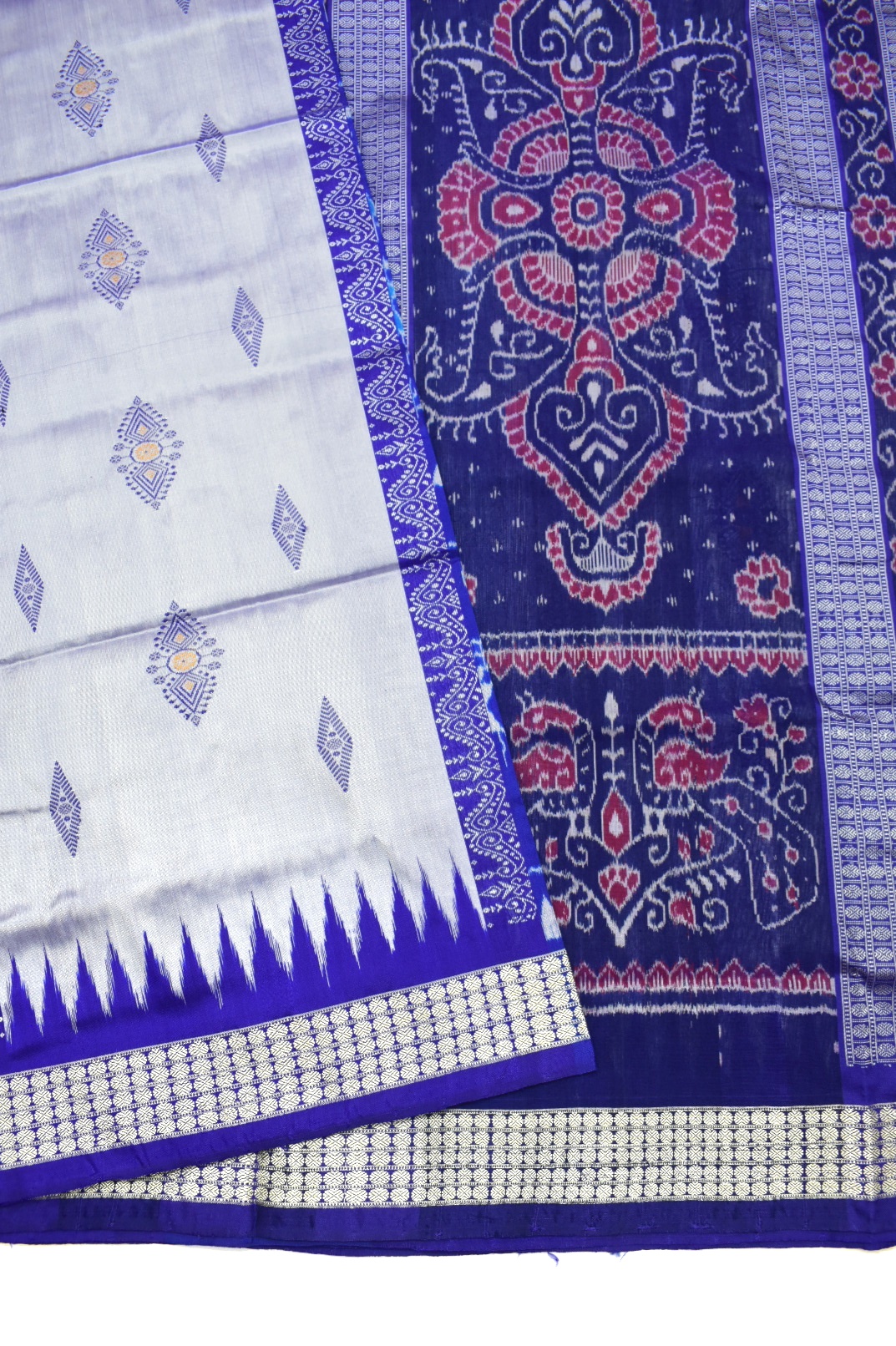 Silver-Blue Combination Sambalpuri Handloom Silk Saree - Image 3