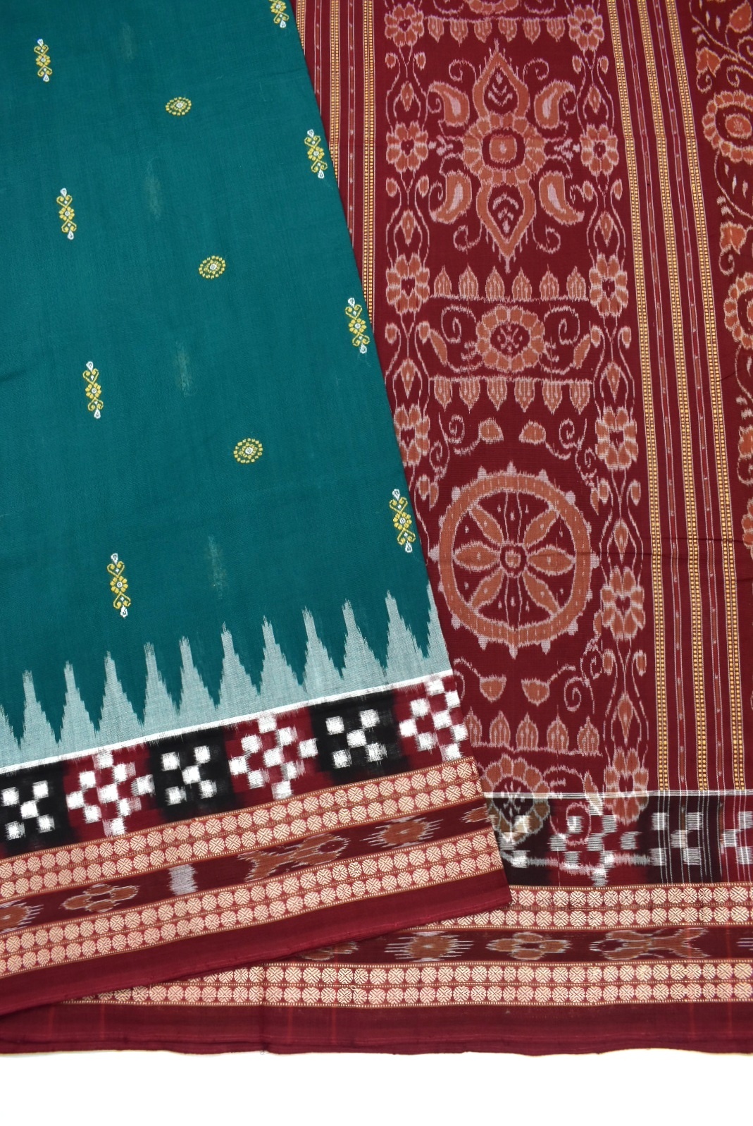 Green Colour Pasapali Design Sambalpuri Handloom Cotton Saree - Image 3