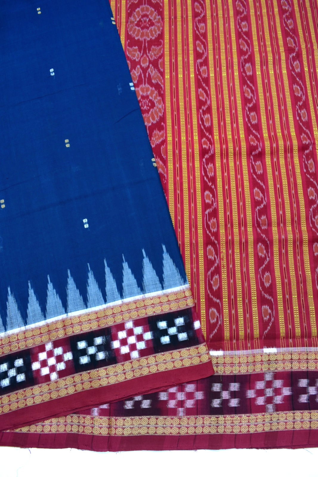 Sumati Colour Pasapali Border Sambalpuri Handloom Cotton Saree - Image 3