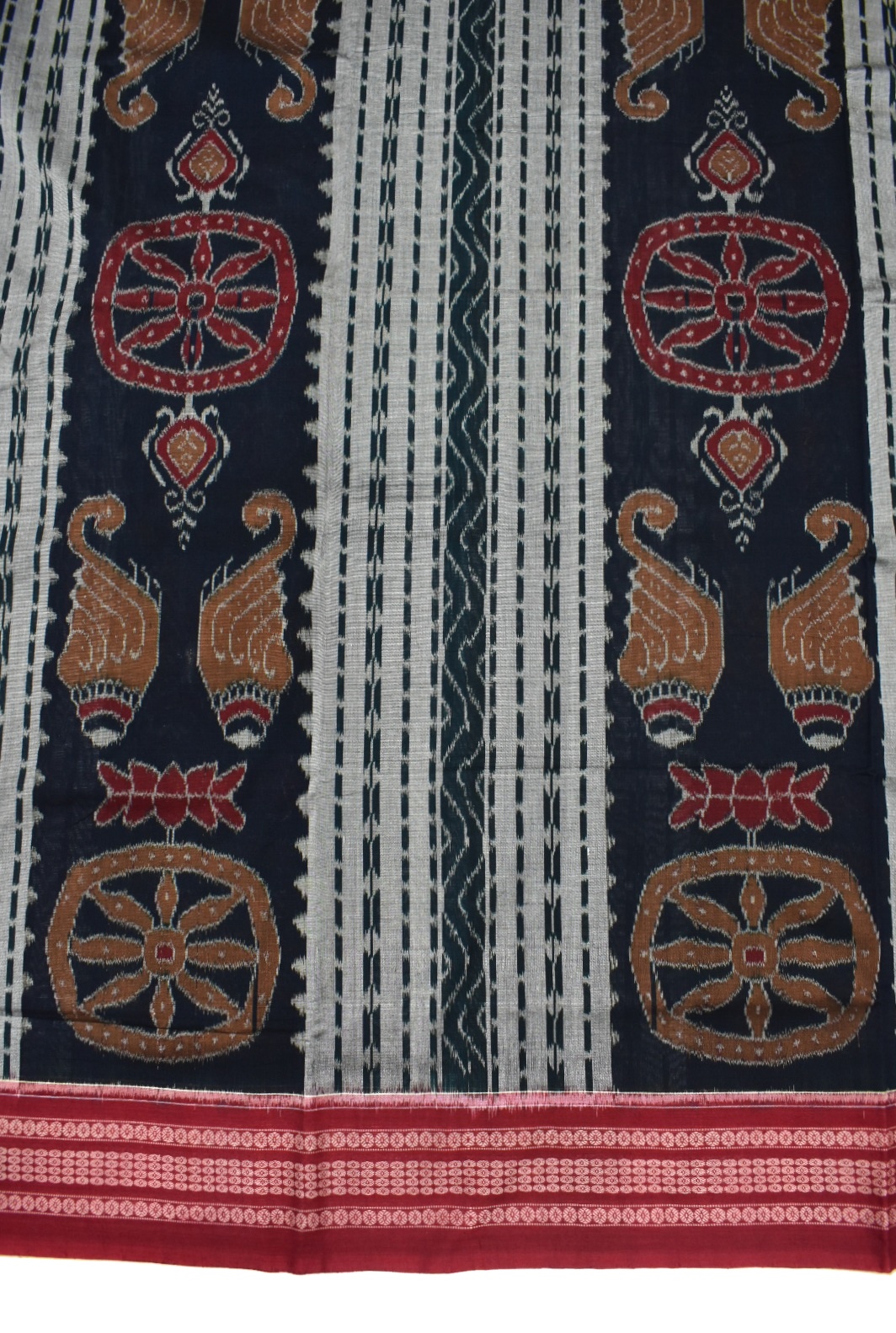 BottleGreen Colour Sambalpuri Handloom Cotton Bandha Saree - Image 4