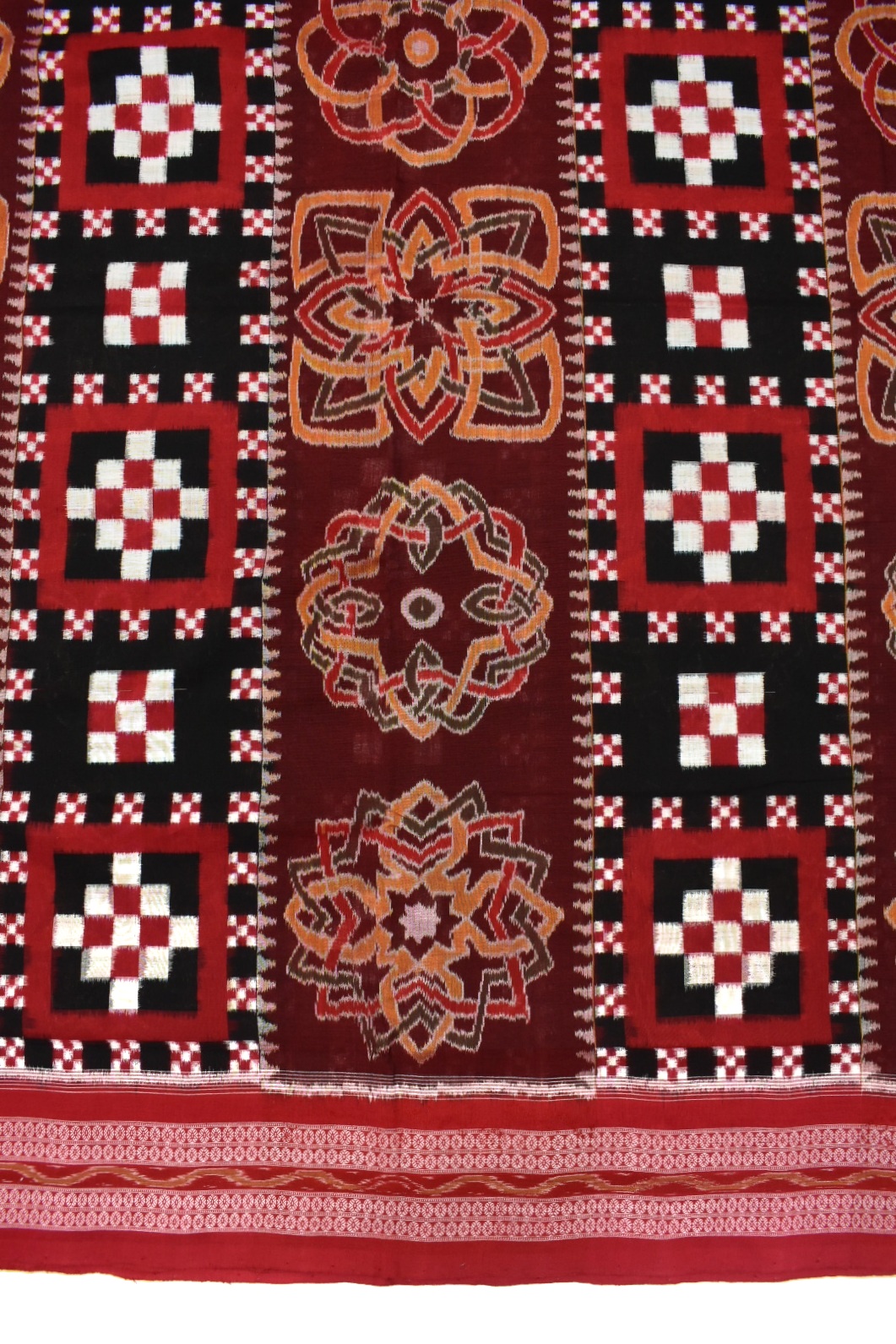 Maroon-Black Combination Pasapali Design Sambalpuri Handloom Cotton Saree - Image 4