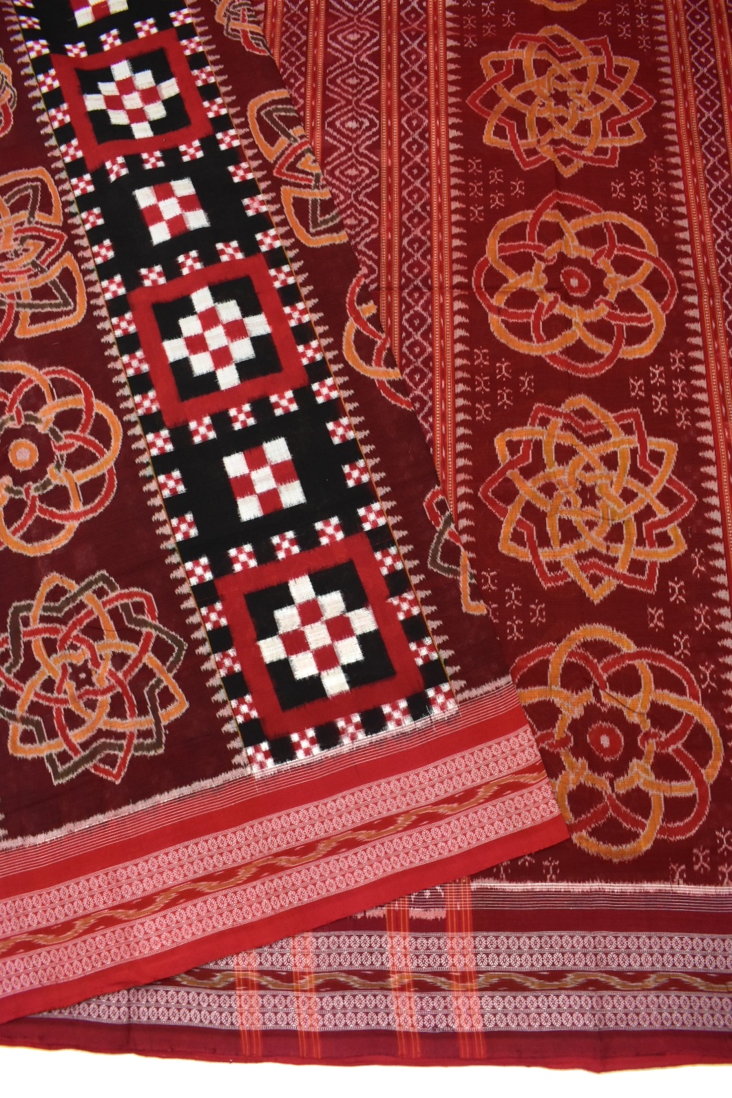 Maroon-Black Combination Pasapali Design Sambalpuri Handloom Cotton Saree - Image 3
