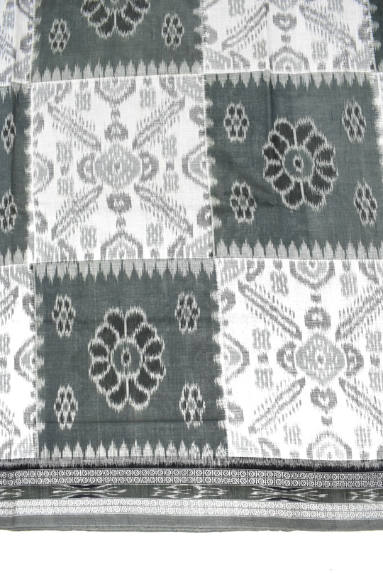 White Colour Sambalpuri Handloom Cotton Saree - Image 4