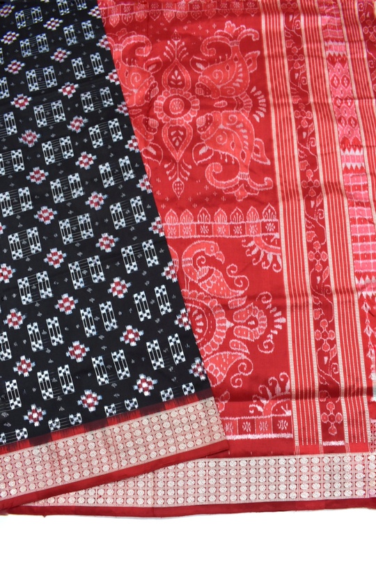 Black Colour Pasapali Design Sambalpuri Handloom Silk Saree - Image 3
