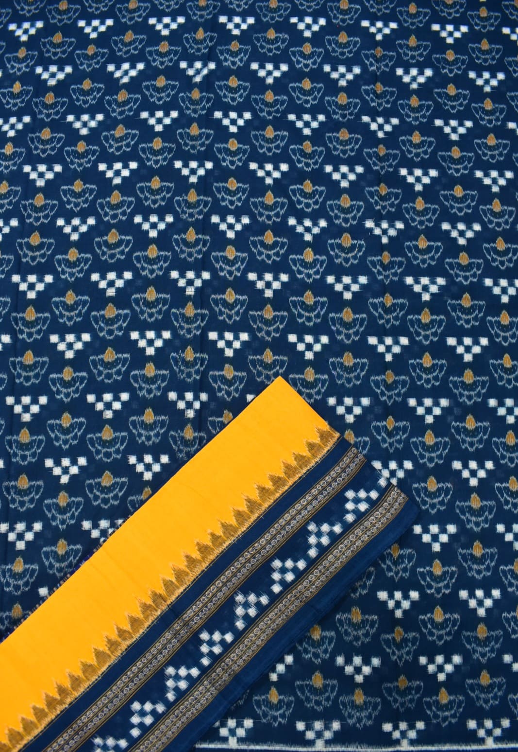 Sumati Colour Pasapali Design Sambalpuri Handloom Cotton Dress Material - Image 2