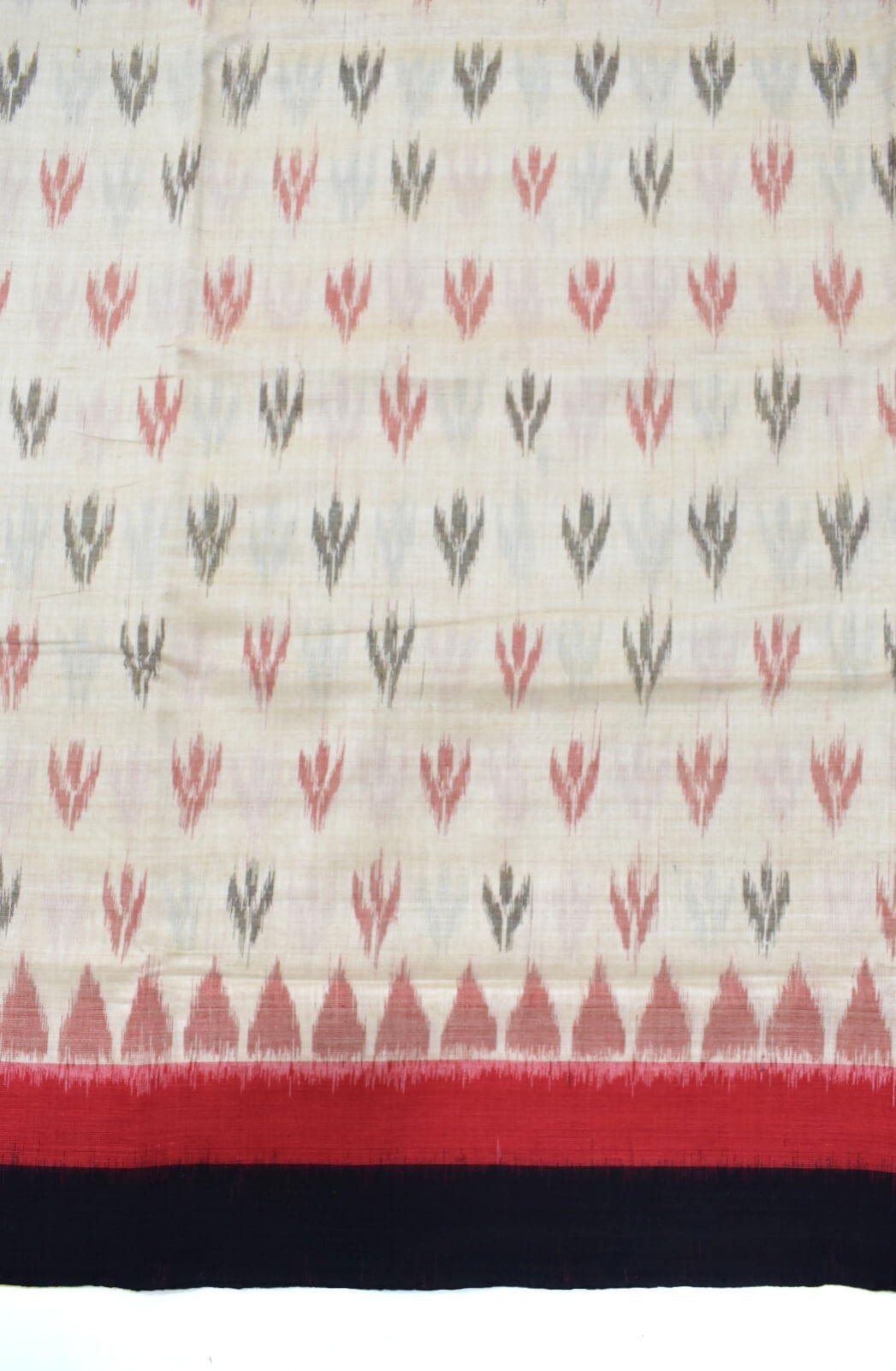 Cream Colour Sambalpuri Handloom Maniabandha Cotton Saree - Image 4