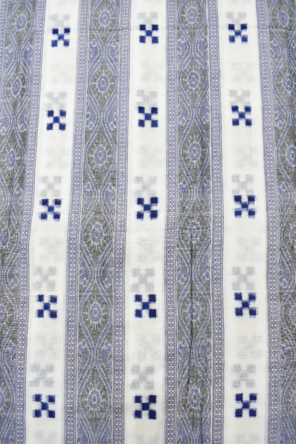 White Colour Pasapali Design Sambalpuri Handloom Cotton Fabrics - Image 2