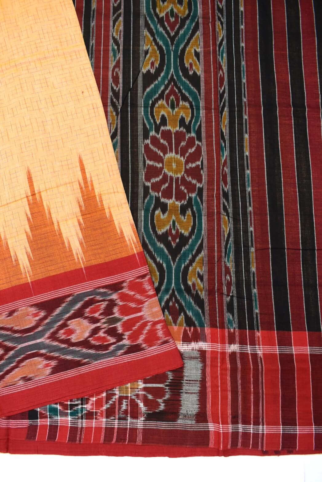 Cream Colour Sambalpuri Handloom Maniabandha Cotton Saree - Image 3