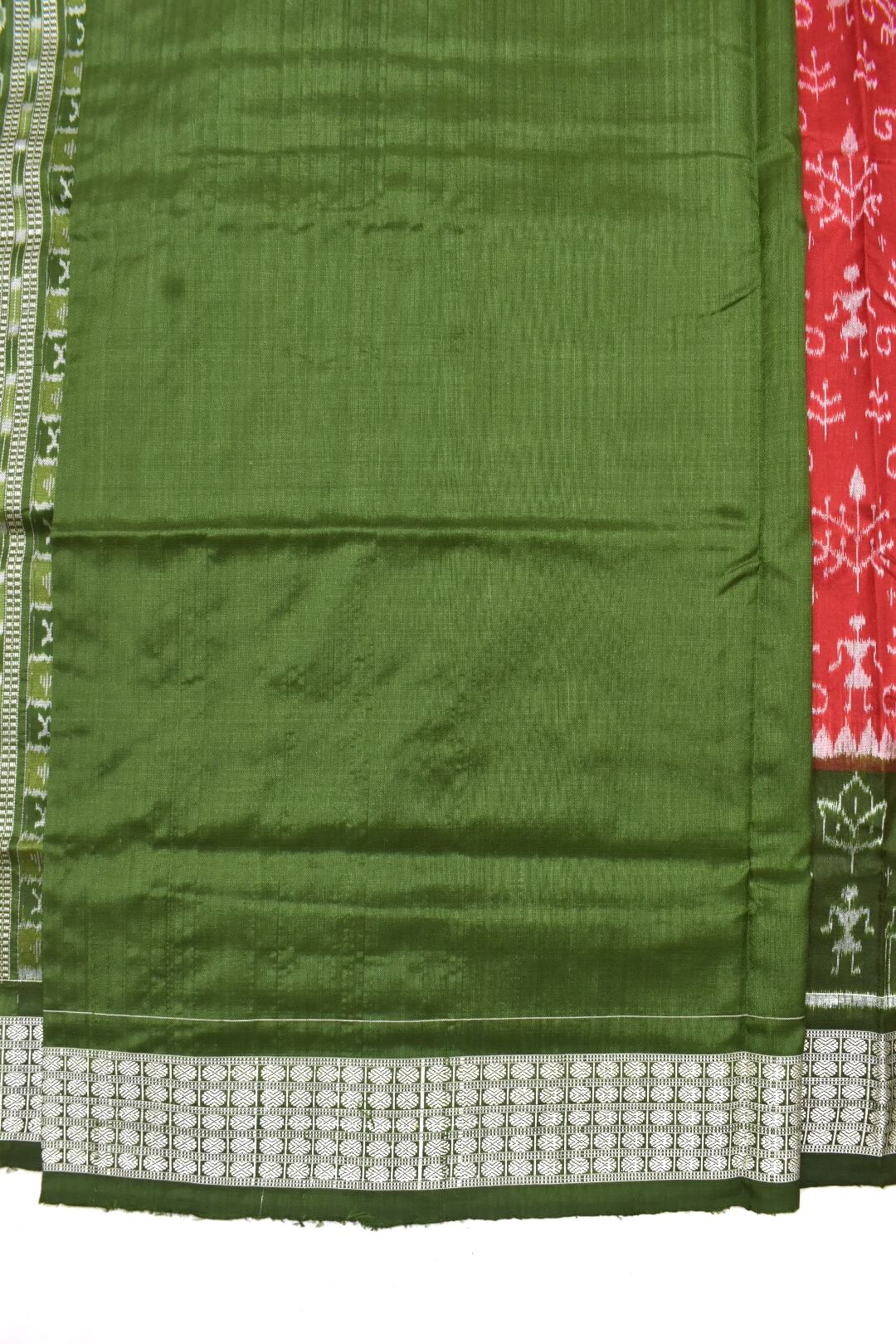 Red-Mahendi Combination Sambalpuri Handloom Bandha Silk Saree - Image 5