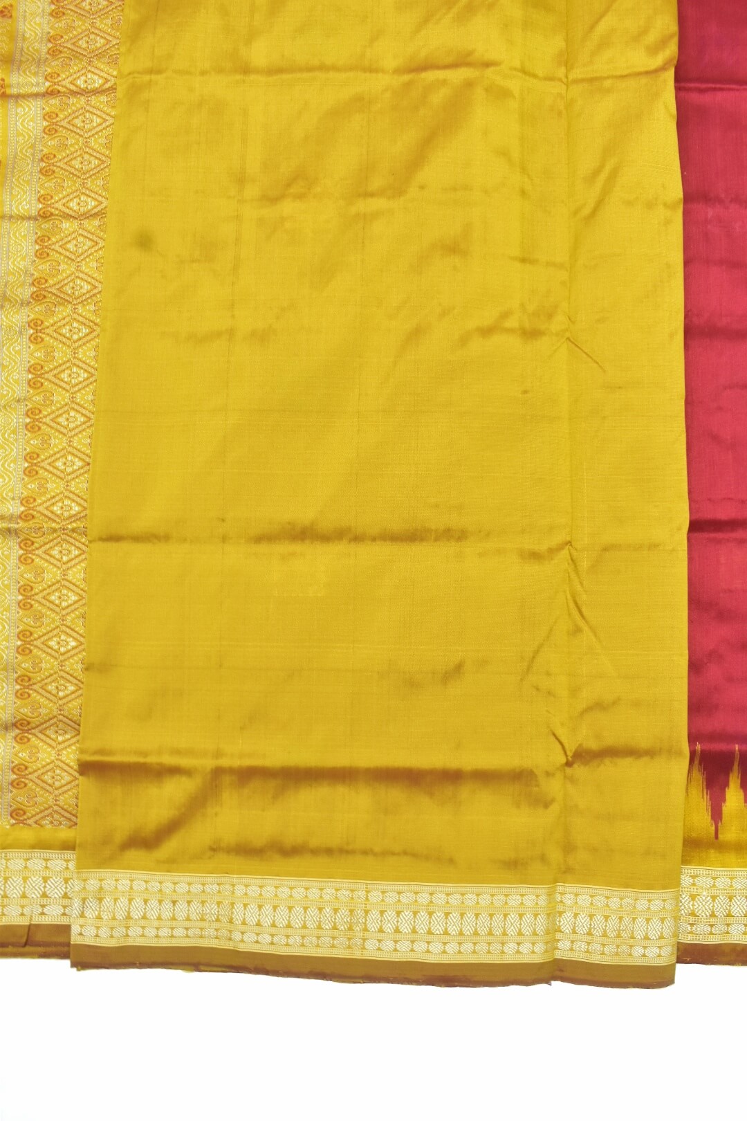 Red Colour Sambalpuri Handloom Bomkai Silk Saree - Image 5