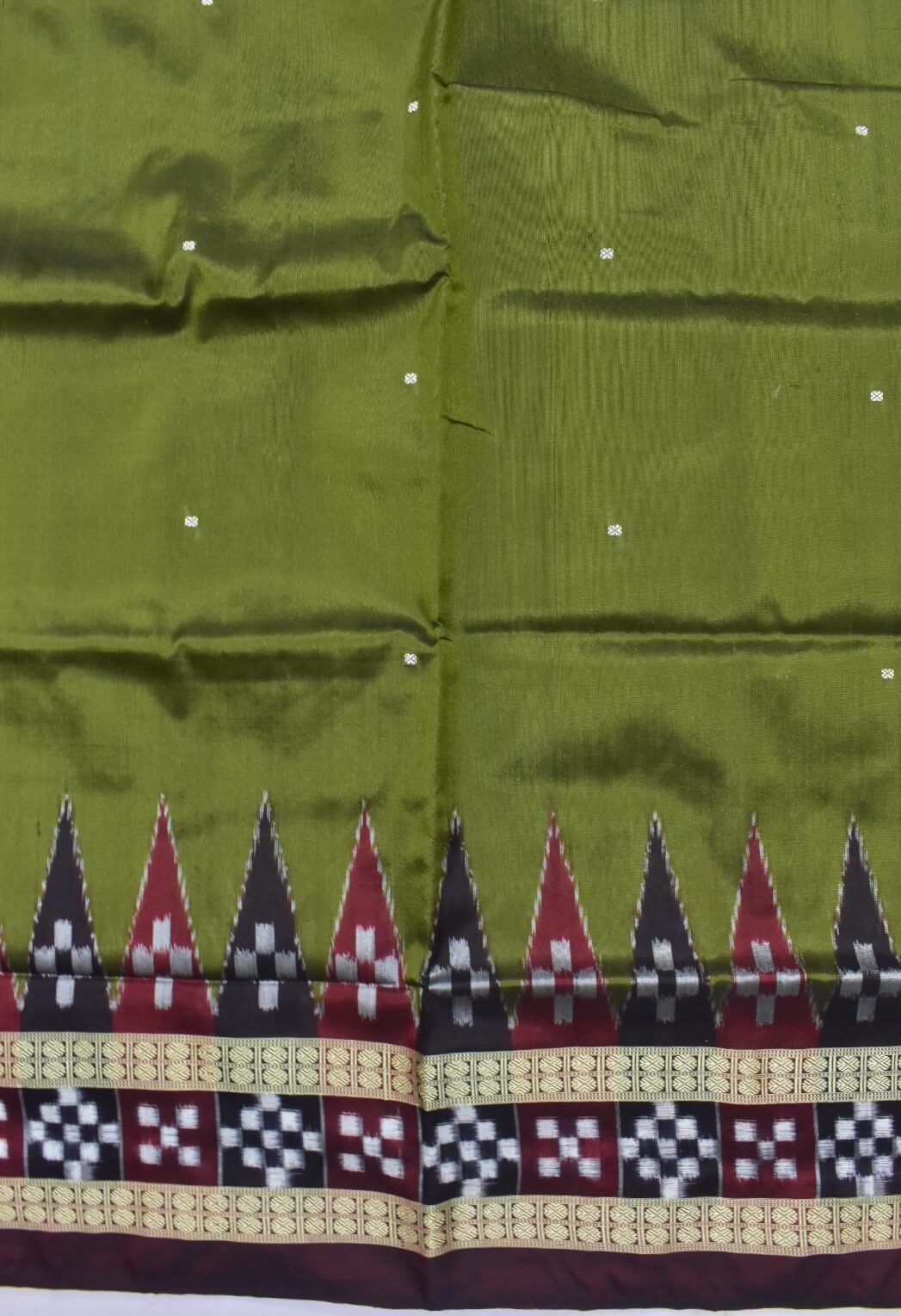 Olive Colour Pasapali Design Sambalpuri Handloom Bandha Silk Saree - Image 4