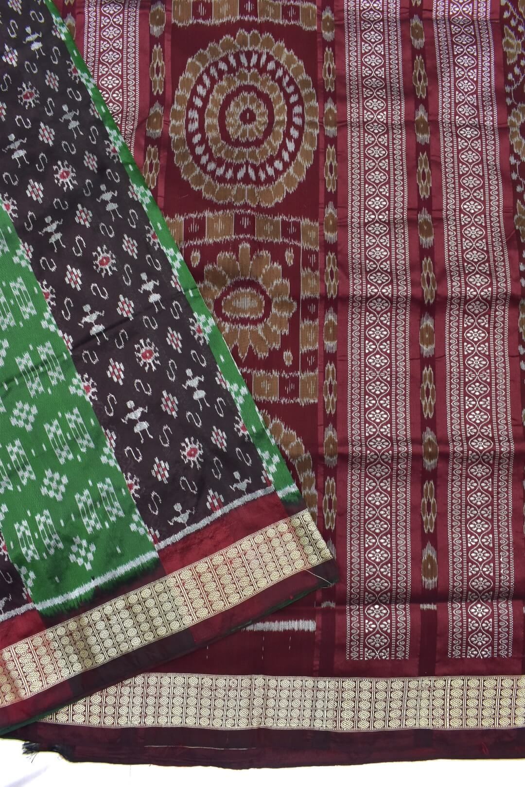 Green-Maroon Combination Half Half Design Sambalpuri Handloom Bandha Silk Saree - Image 3