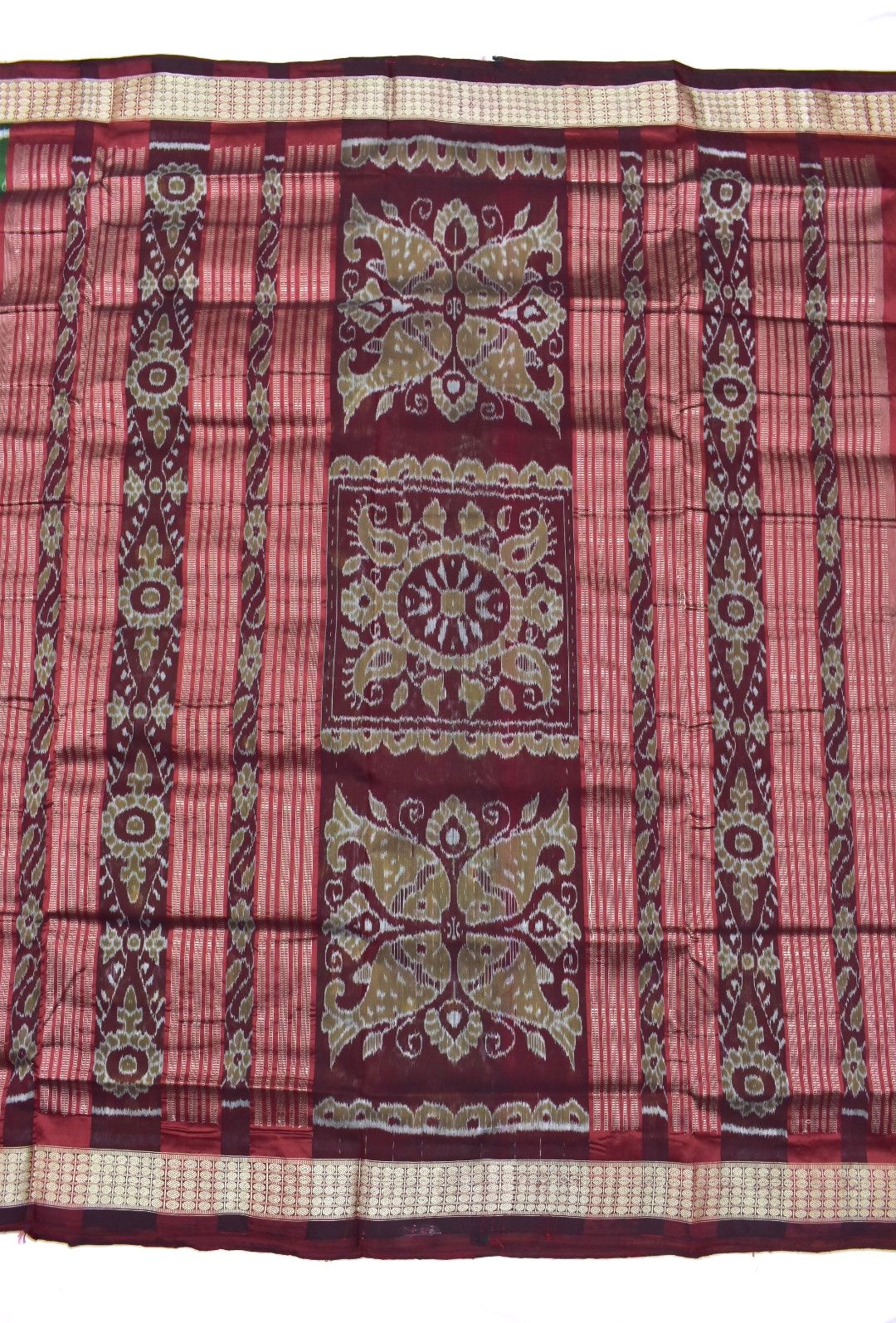 Green Colour Sambalpuri Handloom Bandha Silk Saree - Image 2