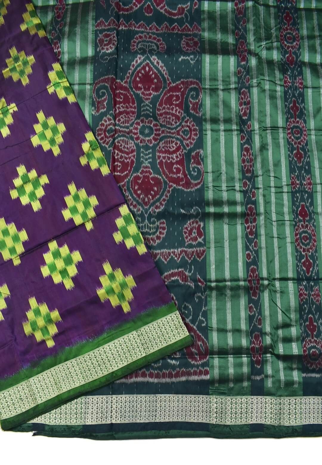 Grape Colour Pasapali Design Sambalpuri Handloom Bandha Silk Saree - Image 3