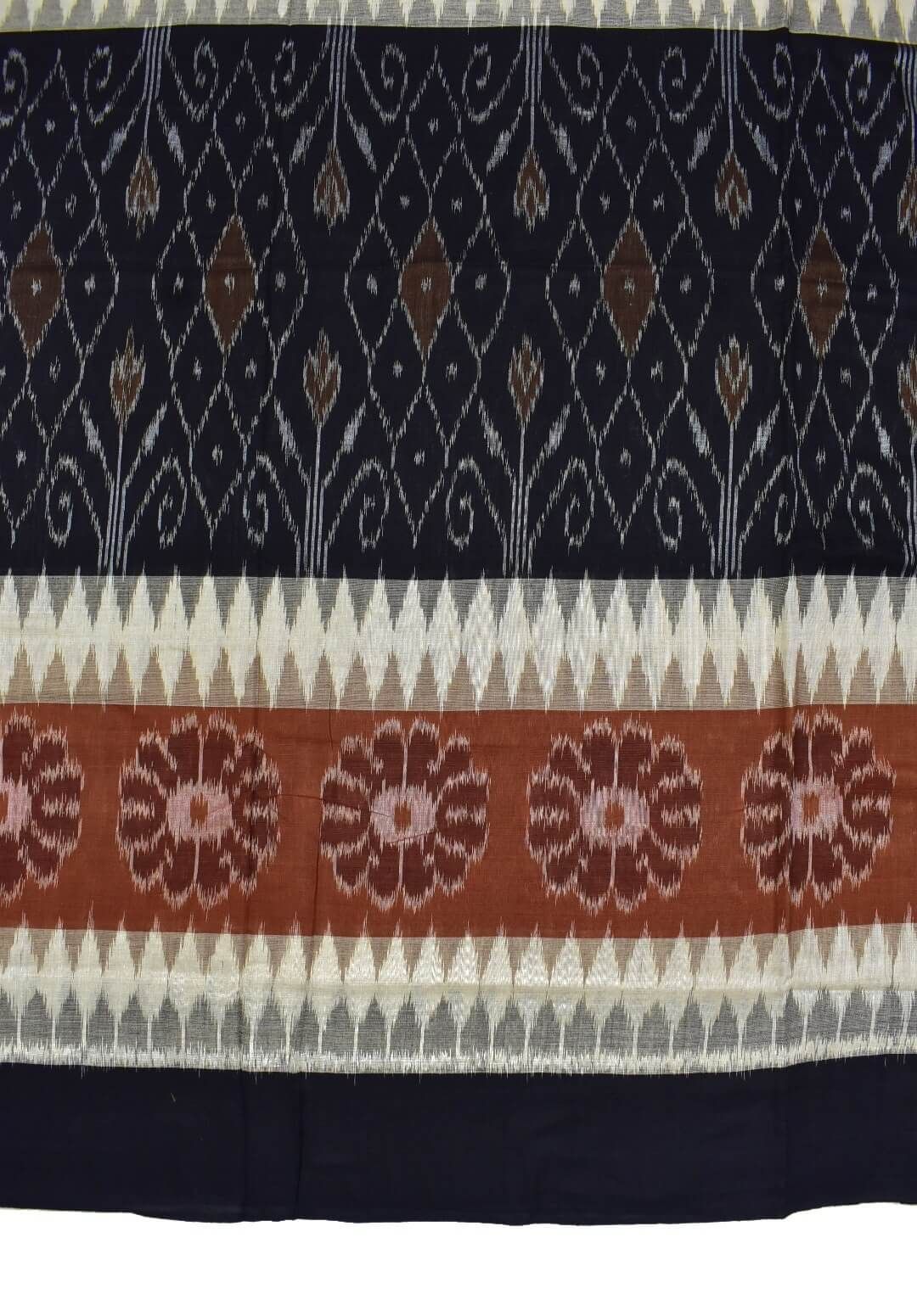 Black-Matha Combination Sambalpuri Handloom Mania Bandha Cotton Saree - Image 4