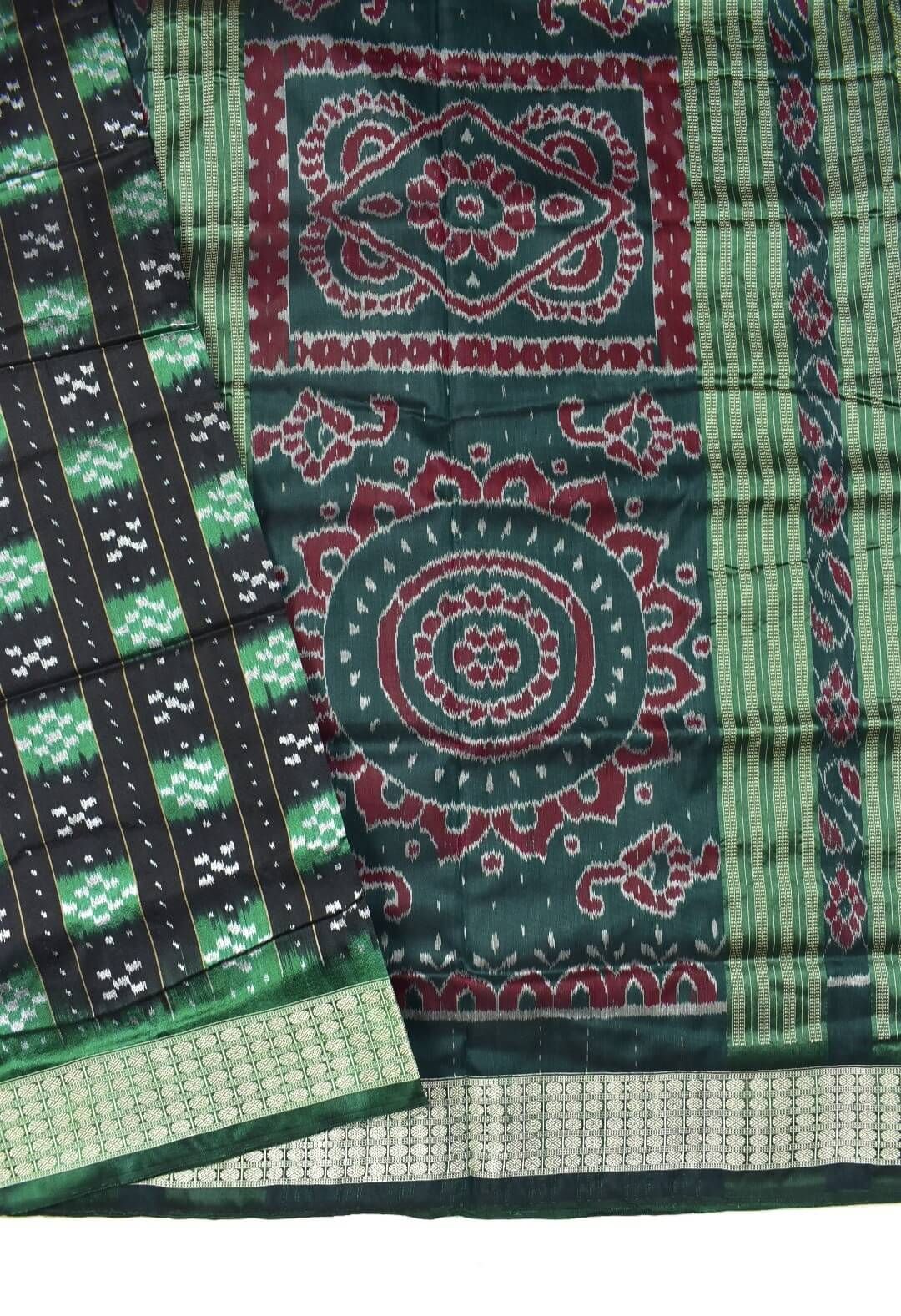 Black-Green Pasapali Design Sambalpuri Handloom Bandha Silk Saree - Image 4