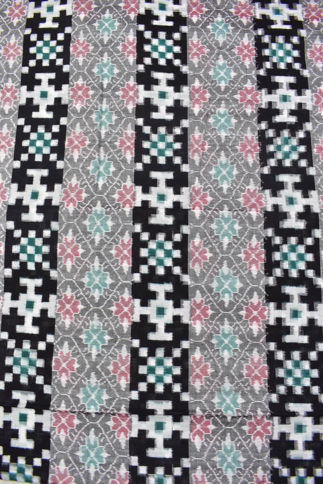 Gray Colour Pasapali Design Sambalpuri Handloom Cotton Fabric - Image 2