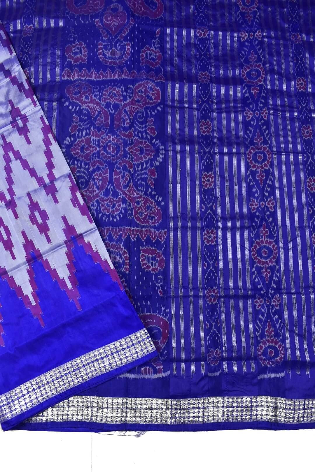 Silver-Blue Combination Sambalpuri Handloom Bandha Silk Saree - Image 3