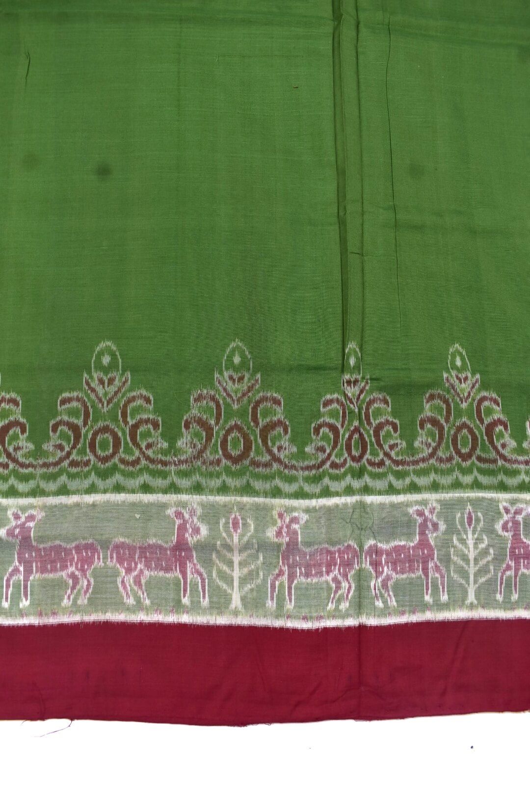 Mahendi Colour Plane Border Sambalpuri Handloom Bandha Cotton Saree - Image 4