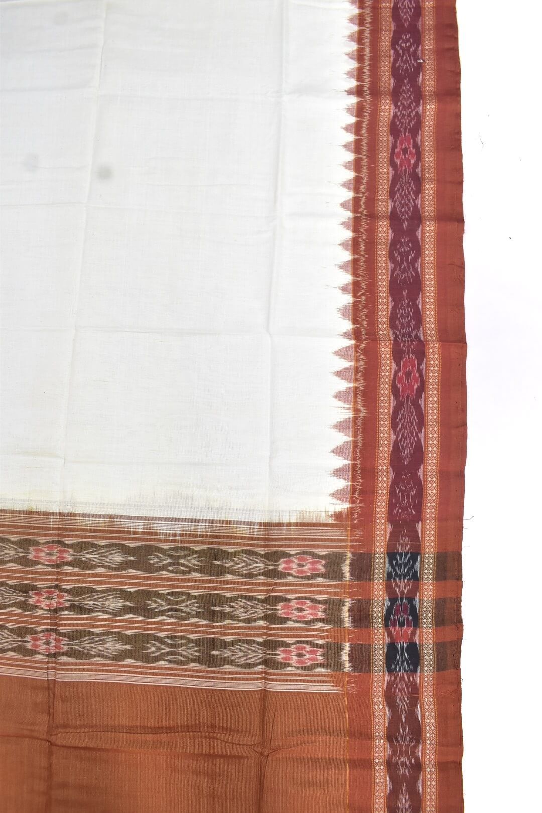 White-Rust Combination Sambalpuri Handloom Cotton Dupatta - Image 3