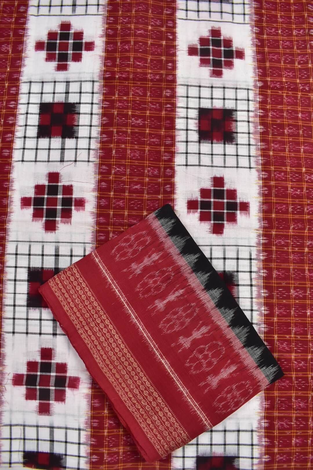 White-Red Colour Sambalpuri Handloom Cotton Dress Material - Image 3