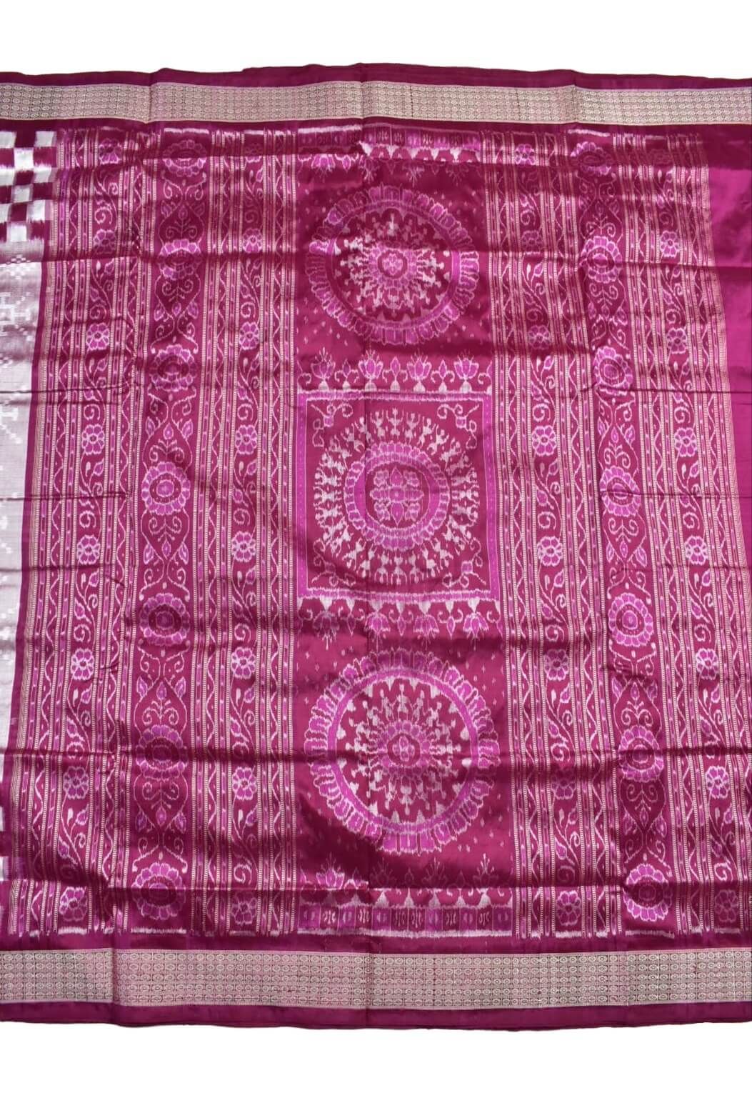 White Colour Sambalpuri Handloom Bandha Silk Saree - Image 2