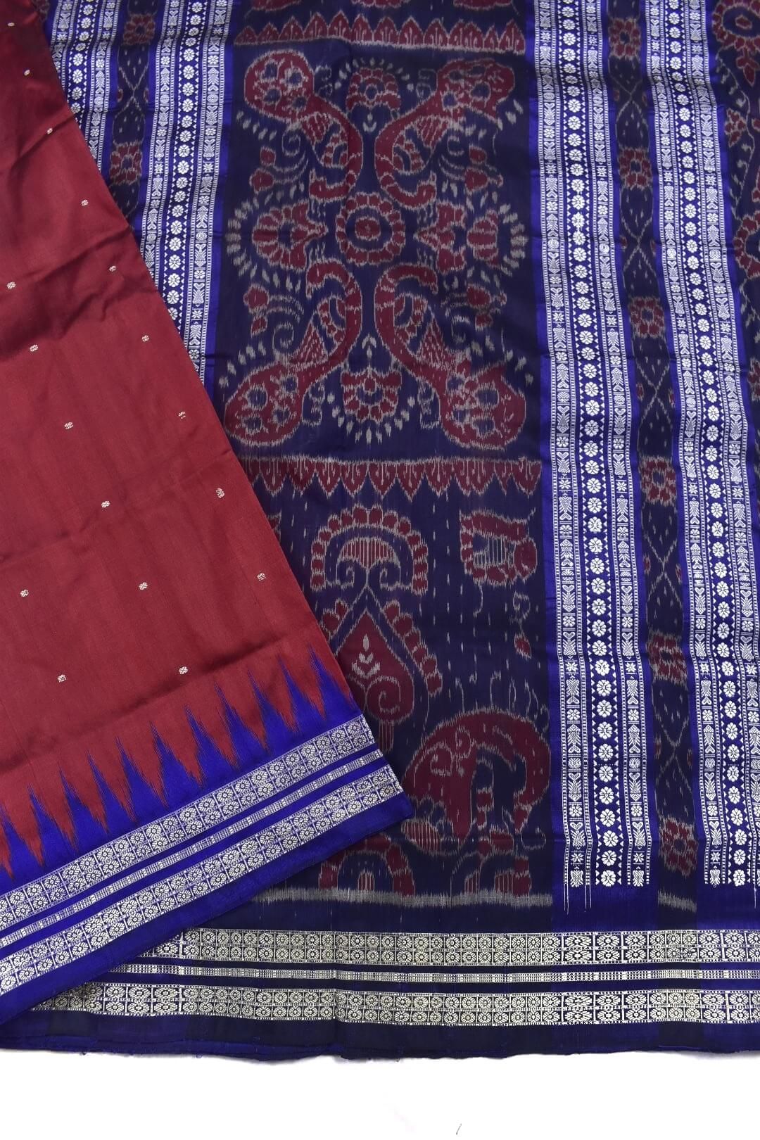 Red Colour Sambalpuri Handloom Bandha Silk Saree - Image 3