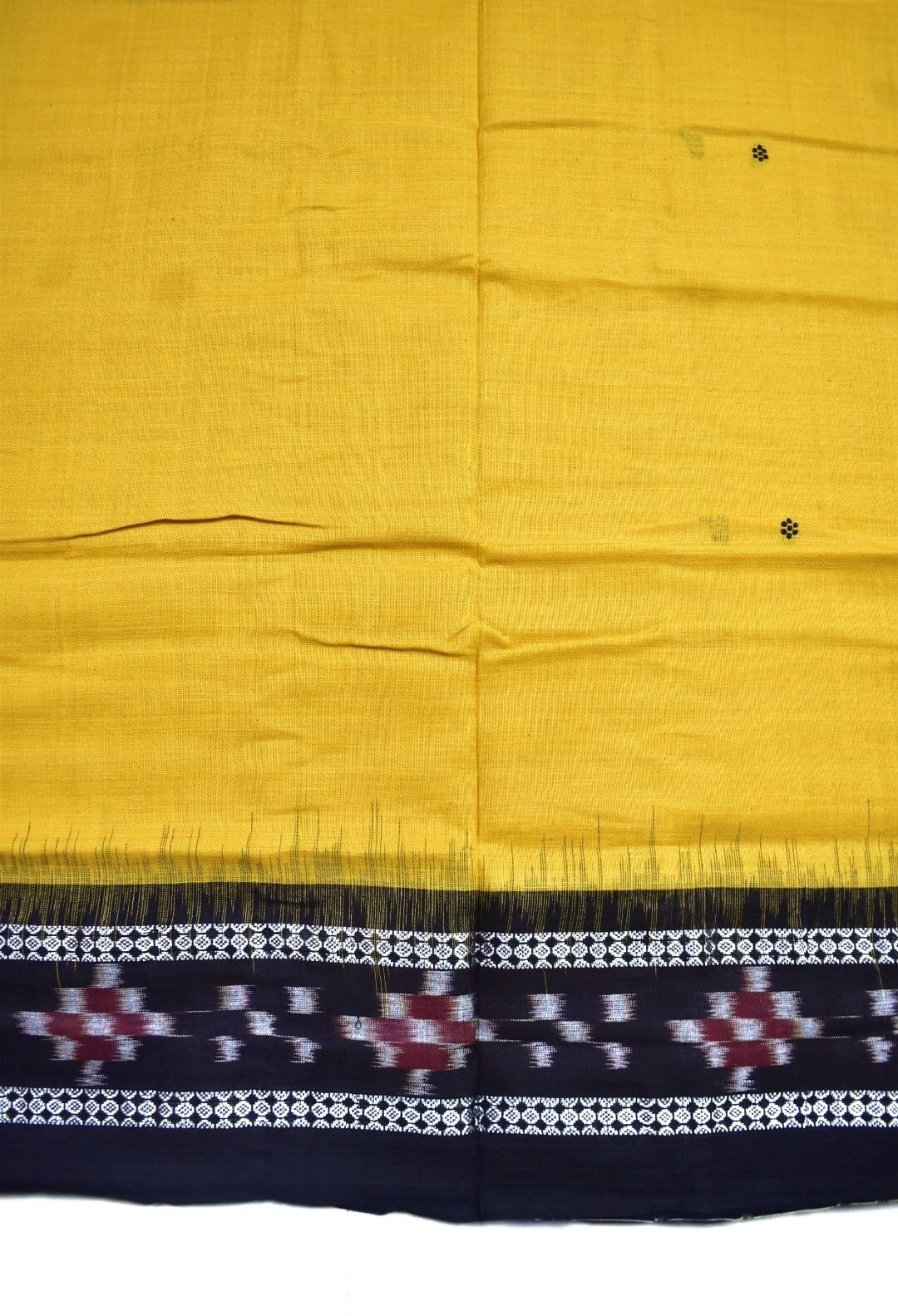 Yellow Colour Sambalpuri Handloom Mania Bandha Cotton Saree - Image 4