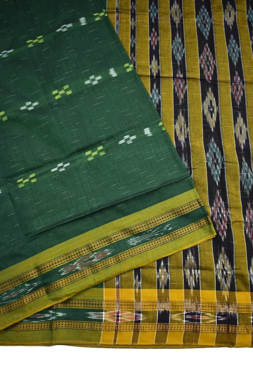 Green Colour Sambalpuri Handloom Mania Bandha Cotton Saree - Image 3