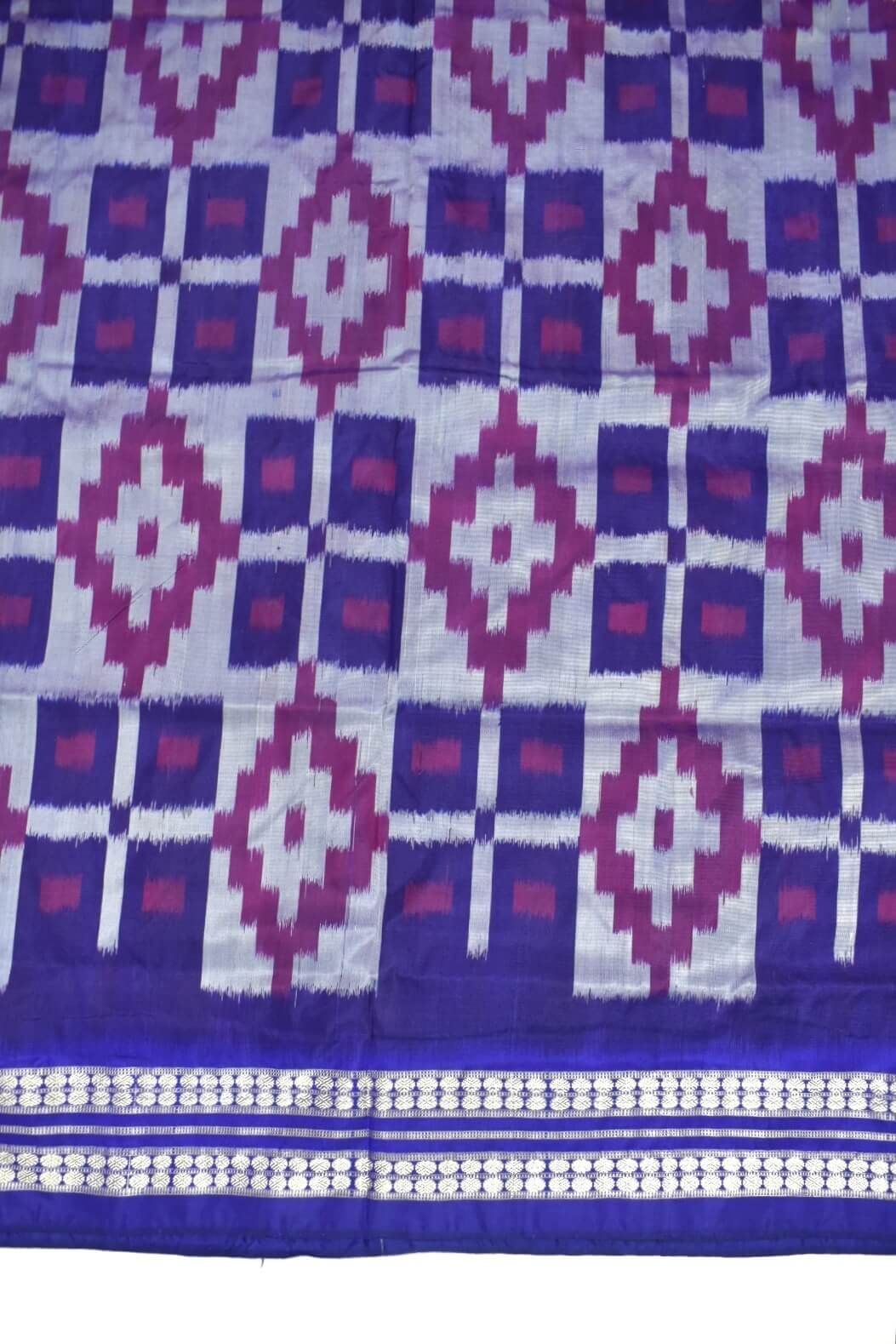 Gray-Red Colour Sambalpuri Handloom Bandha Silk Saree - Image 4