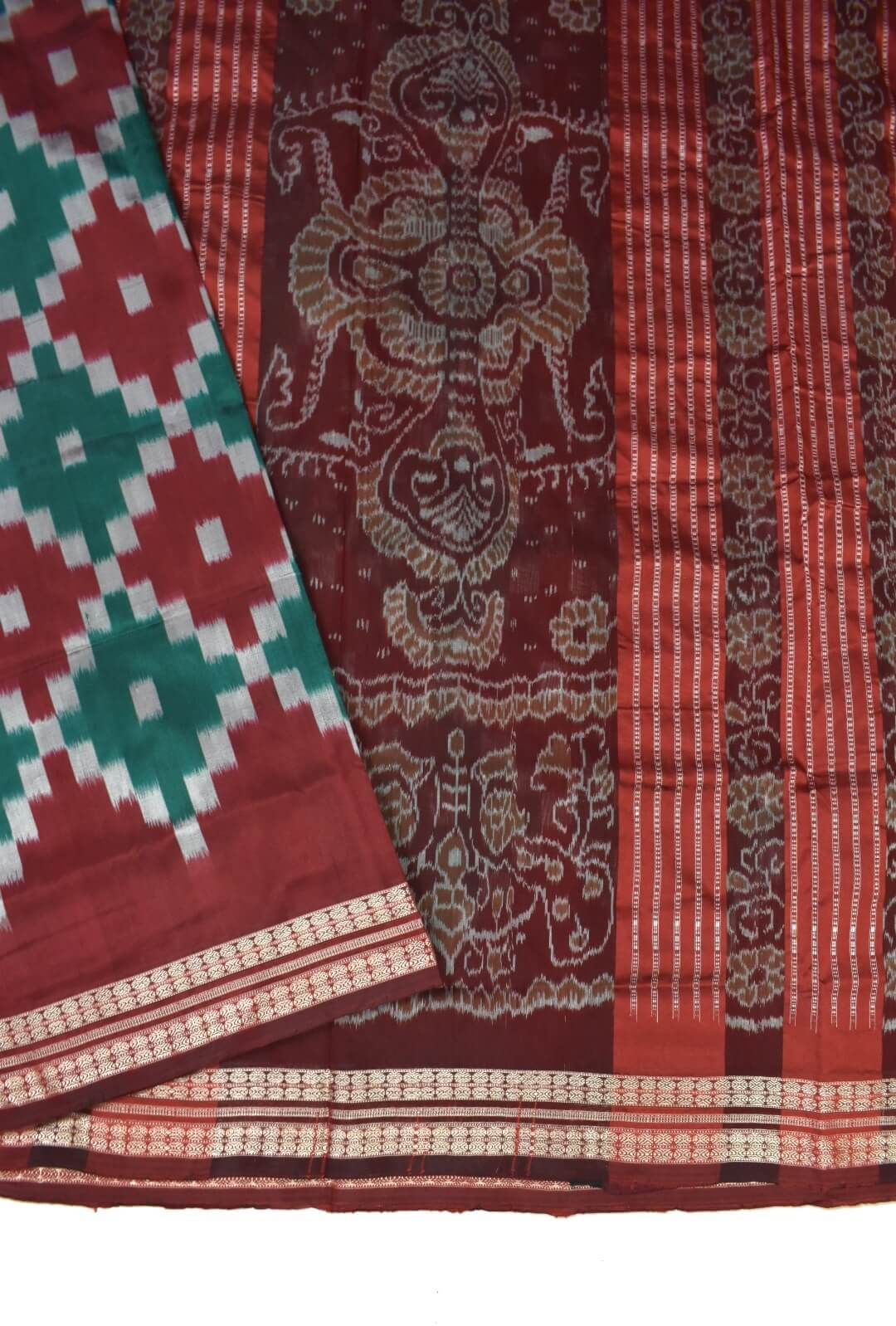 Green-Red Combination Pasaplai Design Sambalpuri Handloom Bandha Silk Saree - Image 3