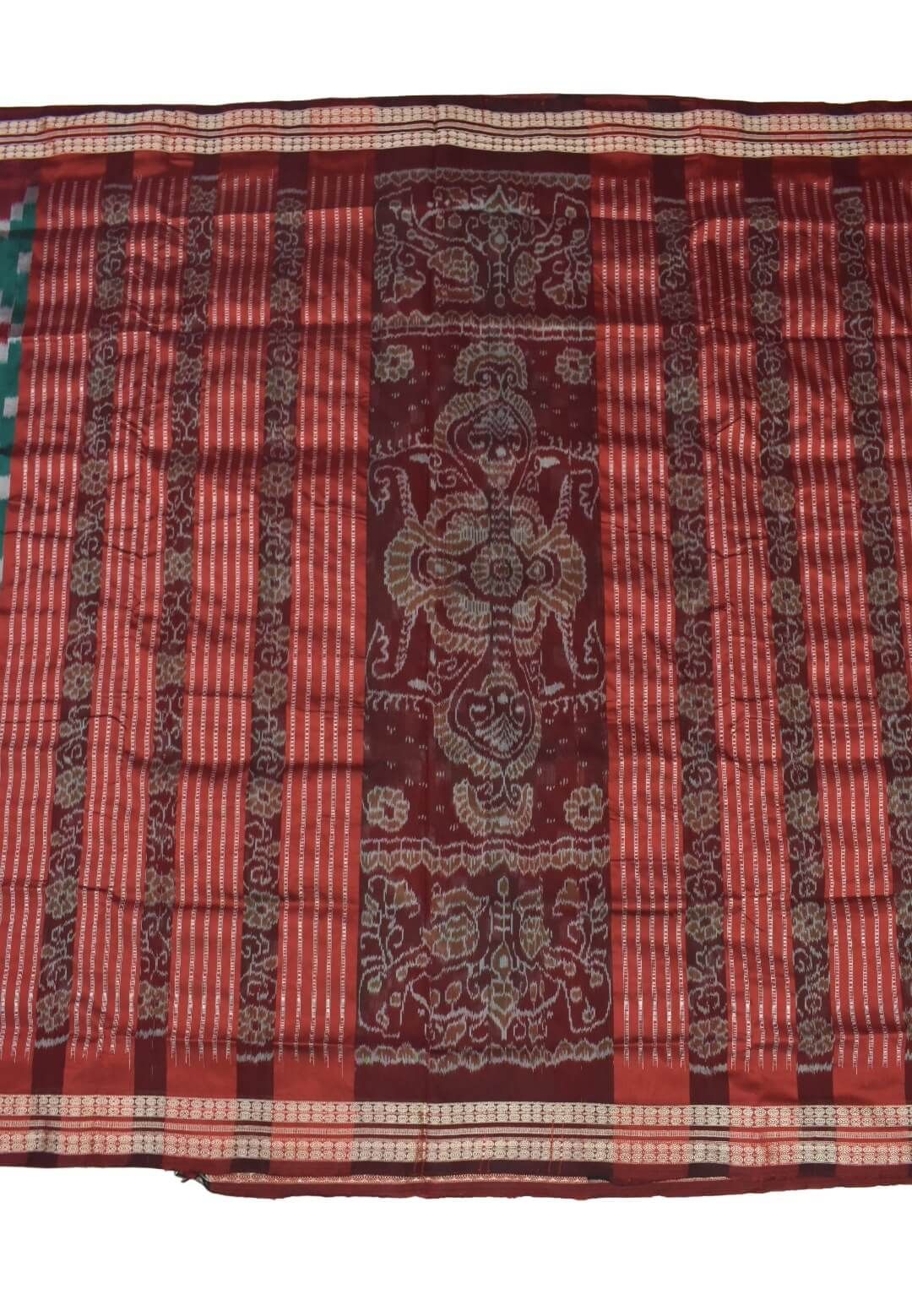 Green-Red Combination Pasaplai Design Sambalpuri Handloom Bandha Silk Saree - Image 2